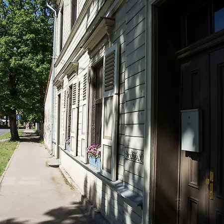 Annas Viesu māja *